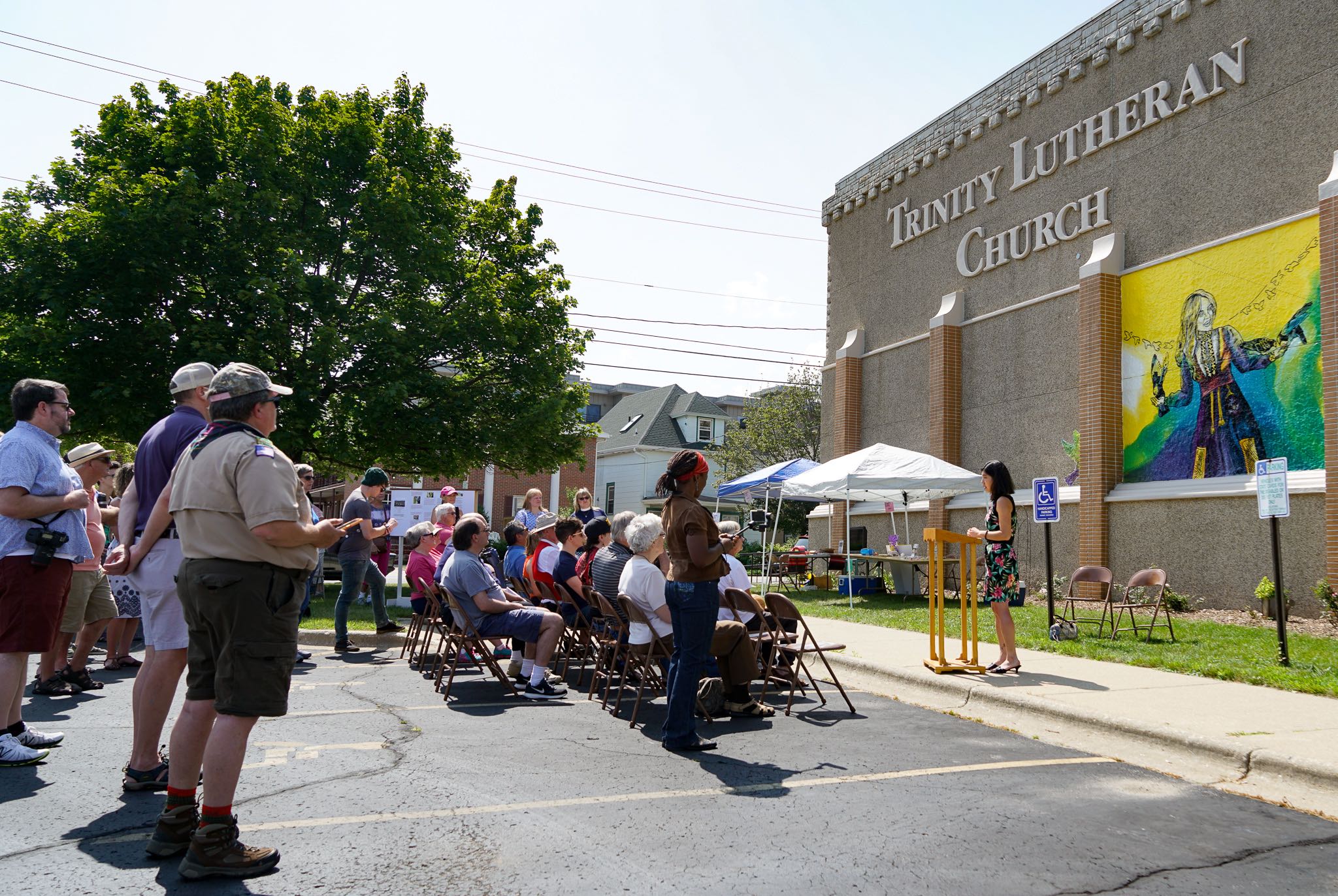 Giant Mural at Lutheran Church with Jenie Gao Speaking